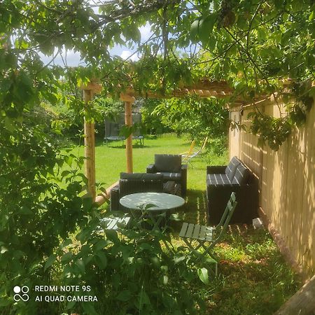 Les Cabanes De Pellier Charcier Bagian luar foto